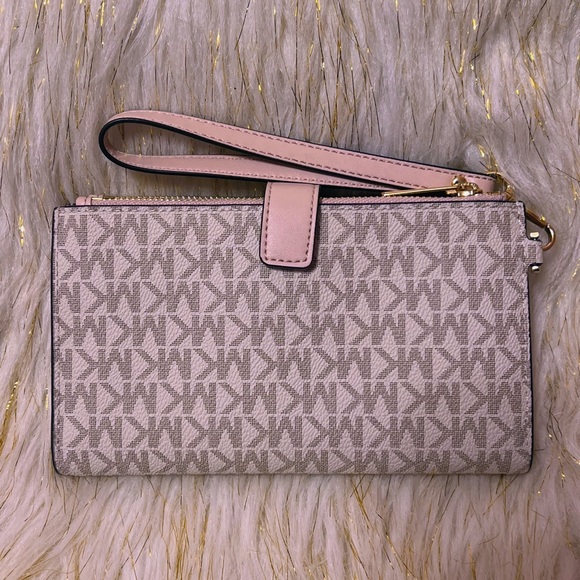 Michael Kors Pink and Cream Crossbody Bag Set - Picture 5 of 6